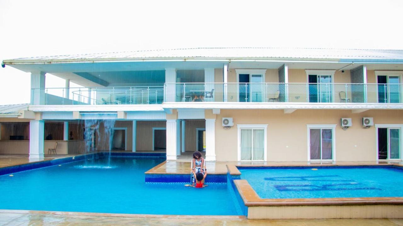 Royal Ambassador Hotel Harbel エクステリア 写真