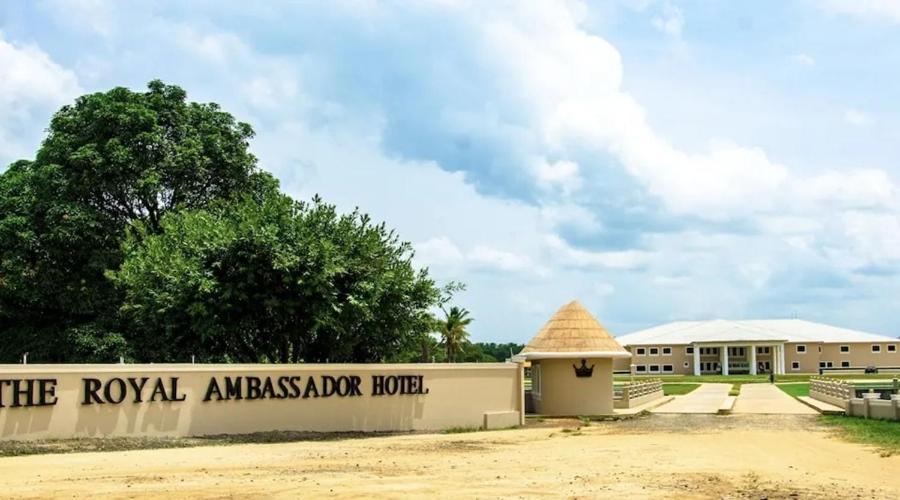 Royal Ambassador Hotel Harbel エクステリア 写真